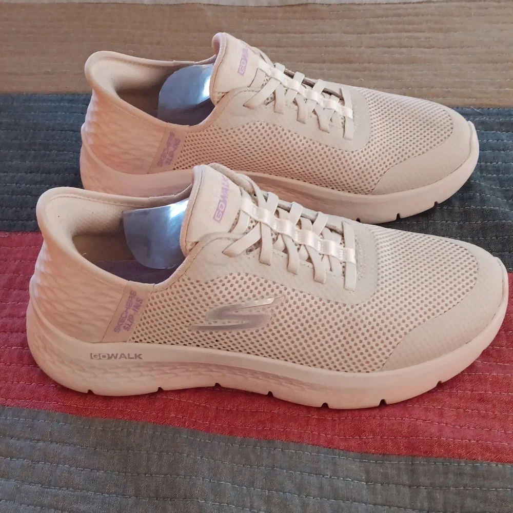 NWOT Skechers Go Walk Slip In Comfort Walking Shoes - Picture 11 of 16